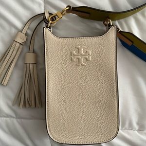 NEW without tag TORY BURCH Thea cellphone crossbody.